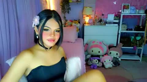 Mia online show from February 11, 5:37 am