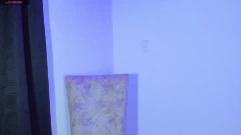  s online show from February 28, 10:50 pm