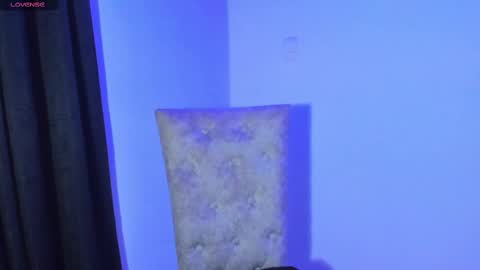  s online show from March 10, 3:23 am