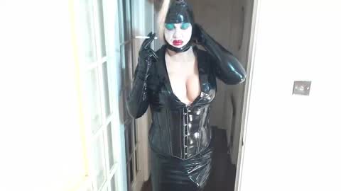 candi smokes online show from February 15, 2:22 pm