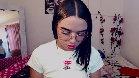 candyy_doll_ online show from April 21, 10:38 pm