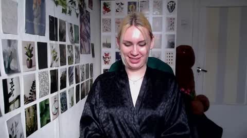 Capricious Scorpio Afa online show from April 16, 1:22 pm