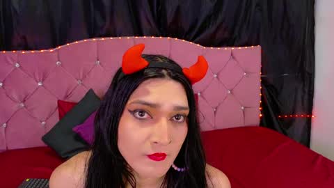 Cata Prins  online show from April 12, 12:30 pm