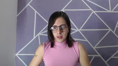 Snapshot of cava_pretty chatting on February 20, 8:50 am cava_pretty online show from February 20, 8:50 am
