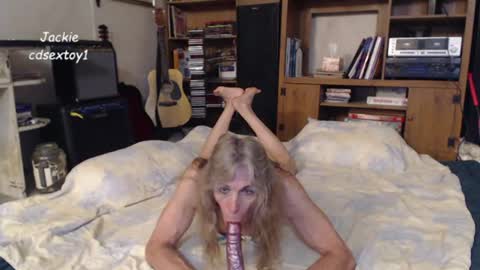 Jackie online show from June 24, 10:13 am