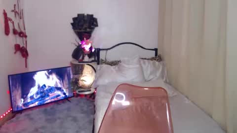 Cindy online show from March 11, 7:51 pm