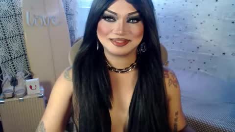 QUEEN CESS online show from April 9, 2:12 pm