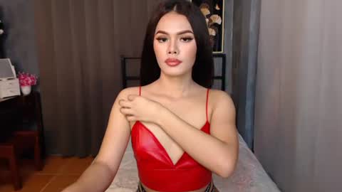 Snapshot of classy_maika chatting on March 12, 9:02 am maika online show from March 12, 9:02 am