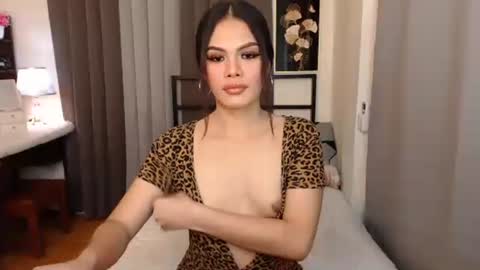Snapshot of classy_maika chatting on September 25, 5:14 am maika online show from September 25, 5:14 am