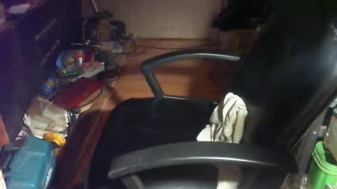 claudeg2523 online show from December 21, 3:18 pm