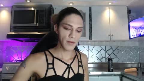 Cristina Onazis online show from April 19, 6:10 pm