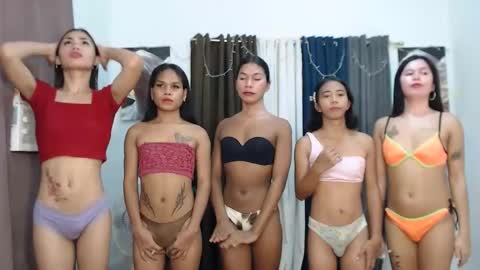 dadysgirl_21 online show from April 22, 3:46 am