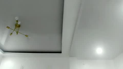 Snapshot of damnperfectxx chatting on September 30, 1:05 am damnperfectxx online show from September 30, 1:05 am