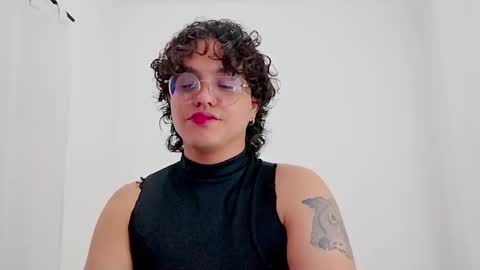 Diane Blosson online show from February 20, 2:07 am