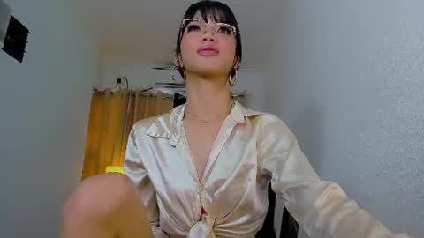 STEPHANIE online show from June 11, 12:32 am