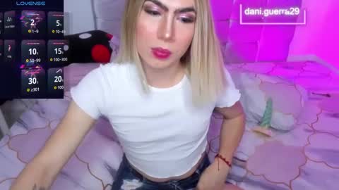 dani online show from September 17, 4:17 am