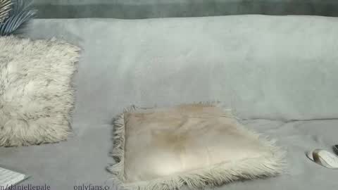     online show from February 11, 12:37 pm