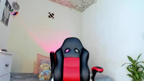 Daniela  online show from March 17, 1:09 am