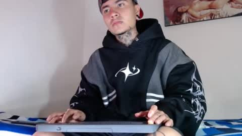 DANNTE online show from December 25, 3:17 pm