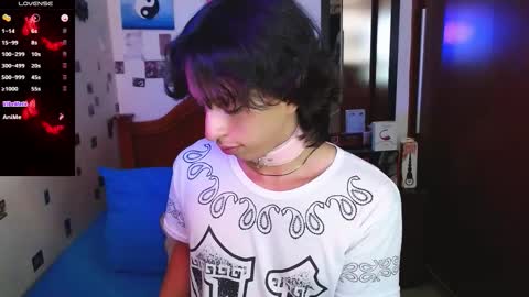 phantom555 online show from March 25, 9:08 pm