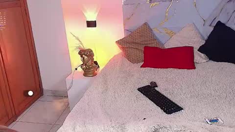   online show from March 28, 3:58 pm