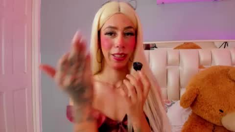 darlyn_tenderhot__ online show from October 4, 4:35 am
