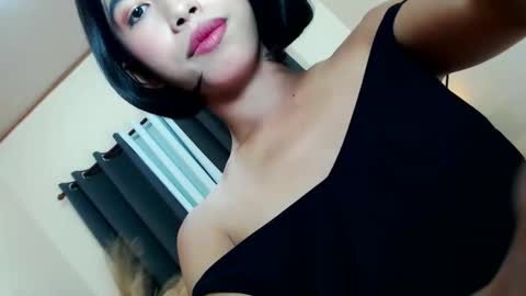 Snapshot of daveboyyy chatting on October 27, 2:14 pm Scarlet thesexiest online show from October 27, 2:14 pm