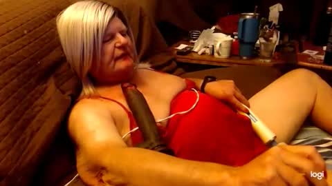 dawndoesall online show from October 22, 4:14 am