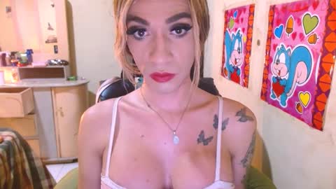 dayanna_01_ online show from February 12, 5:52 pm