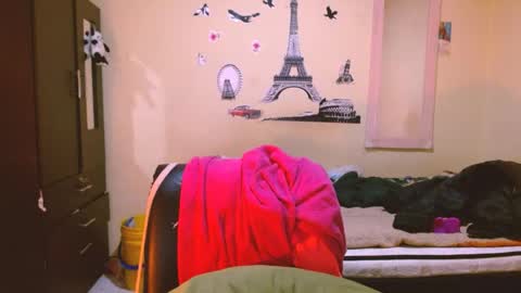 dayanna_01_ online show from April 18, 6:54 pm