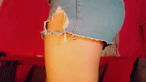 deboragill online show from April 21, 2:51 am