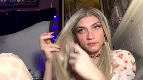 Delilah  Juju online show from June 11, 2:53 am