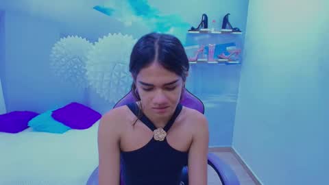 DEMI online show from November 18, 12:27 pm