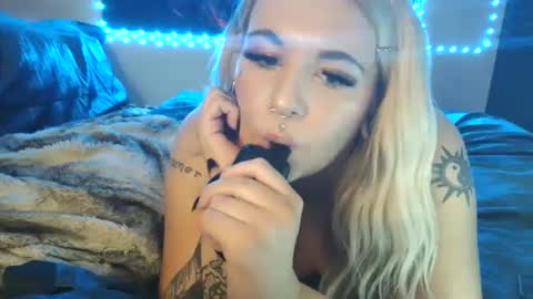 devyn winter online show from September 15, 11:31 pm