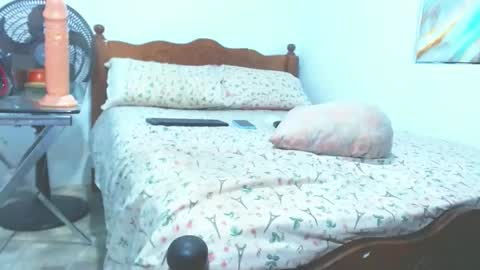 dirty_culona online show from April 20, 10:11 pm