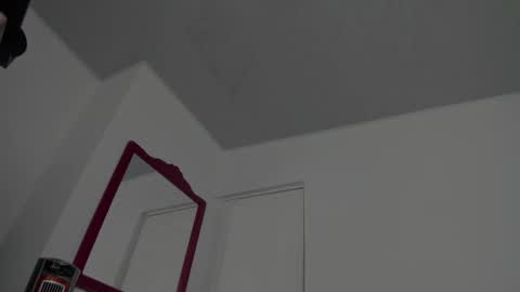 Ludika Santiago online show from December 20, 3:42 pm