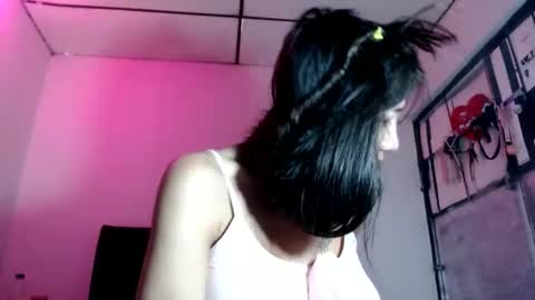 Snapshot of doll_sary chatting on February 4, 8:59 pm Catherine XXX online show from February 4, 8:59 pm