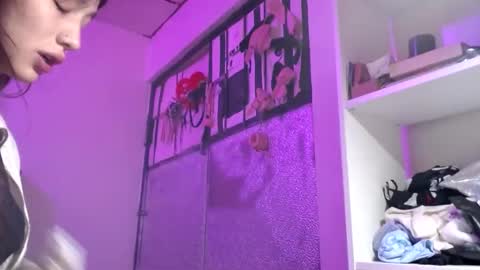 Snapshot of doll_sary chatting on February 15, 11:50 am Catherine XXX online show from February 15, 11:50 am