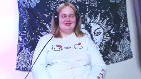 Snapshot of dolled_up_cvnt chatting on September 26, 11:35 pm Miss Rose online show from September 26, 11:35 pm