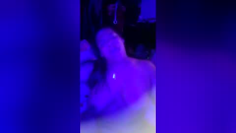 domtstopgal online show from July 28, 5:24 pm