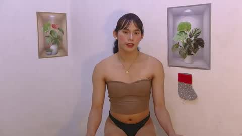 dy_namite online show from February 5, 6:57 pm