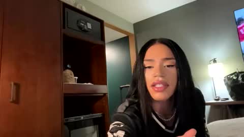 Dynasty online show from January 11, 3:02 am