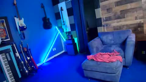 Alyson Eclair online show from October 4, 2:34 am