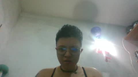 eden_jupiters online show from April 10, 5:02 am