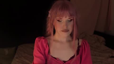 Effie Mur online show from January 7, 6:17 am