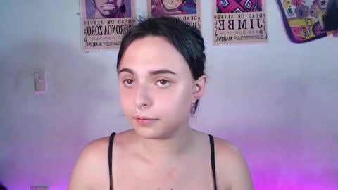 Elizabeth Taylor online show from February 14, 1:23 am