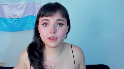 Elizabeth Taylor online show from November 29, 2:35 am