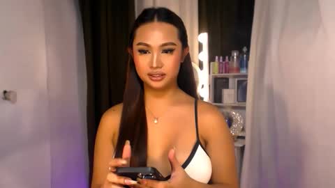 ellie online show from April 1, 6:04 am