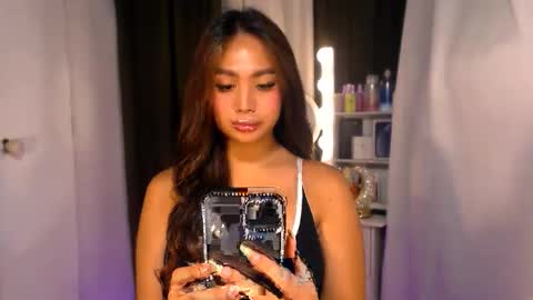 ellie online show from April 21, 12:56 pm