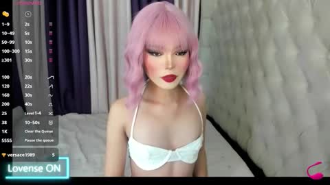 emily online show from November 16, 9:52 am